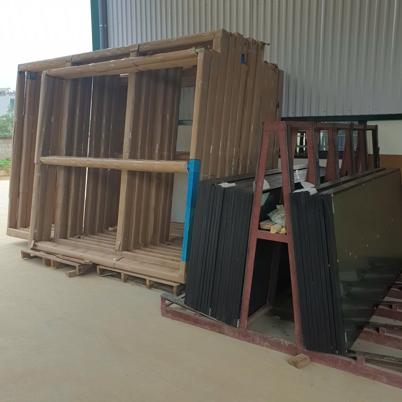 khung vách kính chống cháy